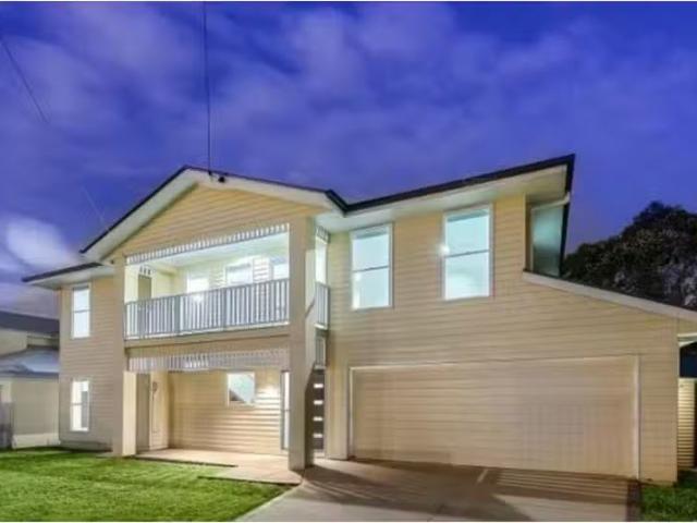 6 Pockley Street, MORNINGSIDE House for rent Listed by Kylie.