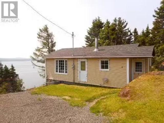 6 Power House Hill, Springdale, NL, A0J 1T0 house for sale.