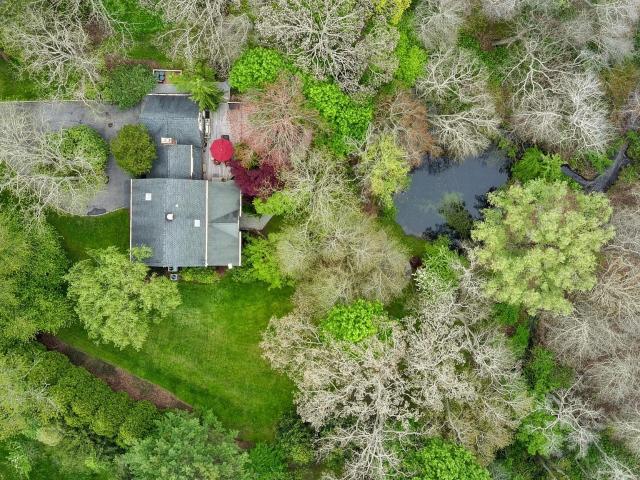 6 Prairie Lane