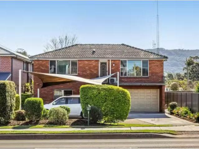 6 Princes Highway, Figtree House for rent Listed by Carmen Sm.