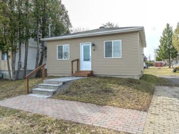 House for sale in Roussillon - Air conditioning