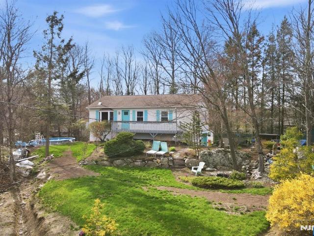 6 Ramsay Rd, Hewitt, NJ 07421 | MLS #4018