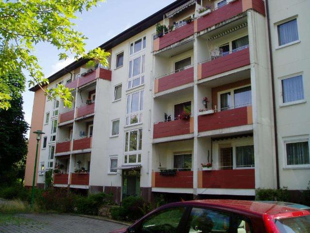 6 Raumwohnung mit 2 Bädern, Dusche, Badewanne und Balkon im WK III