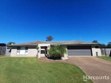 House to rent in Cordalba - Equipped kitchen