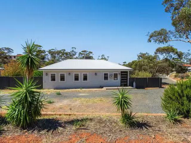 6 Redwood Street, Kambalda East, WA 6442