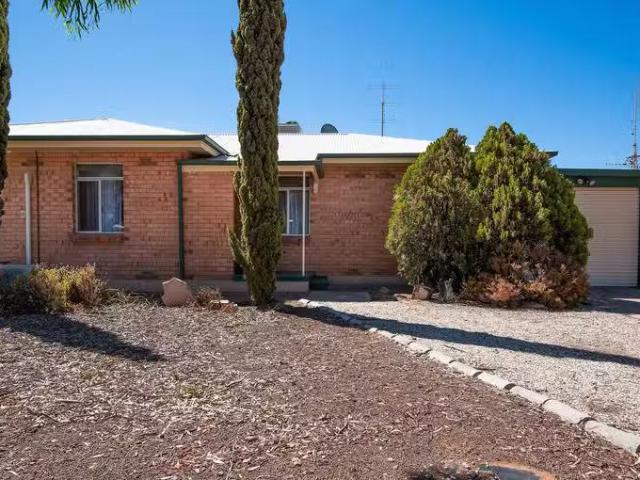 6 Reid Street, WHYALLA NORRIE, SA 5608 House for Rent