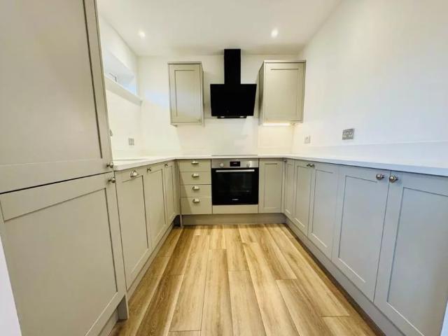 6 Richards House, Canon Street, Taunton TA1, 1 bed flat to rent, £1,350 pcm | PrimeLocation