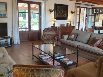 6 room luxury Apartment for rent in Artà, Spain