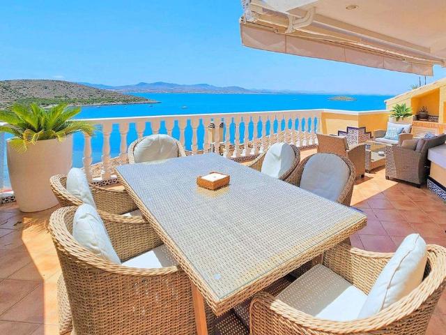 6 room luxury Flat for rent in La Manga del Mar Menor, Murcia