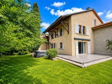 Große Villa – Aire la Ville