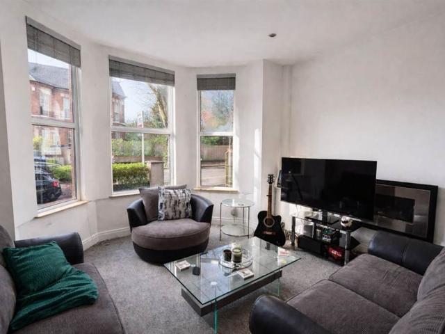 6 Rosetta Park, Belfast, BT6 0DJ