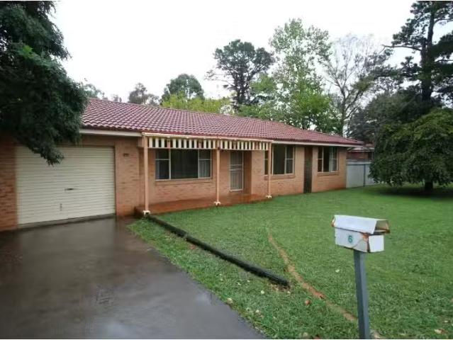 6 Rosedale Place, ORANGE House for rent Listed by Property Ma.