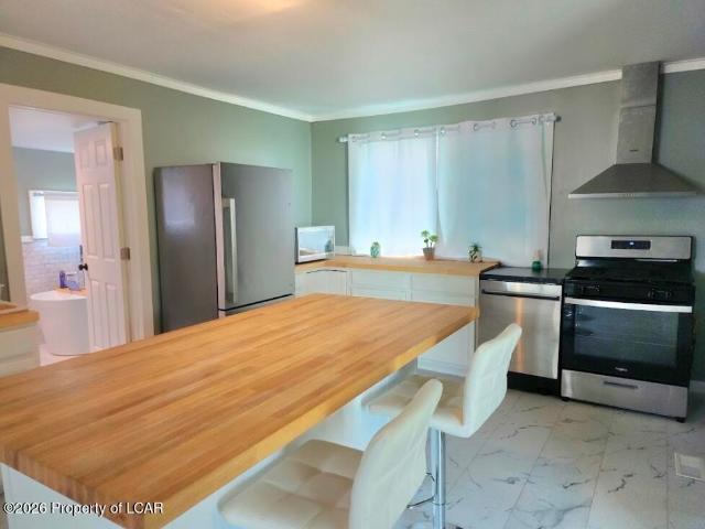 6 Rowlands Lane