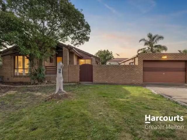 6 Rothesay Place, MELTON WEST, VIC 3337 House for Rent