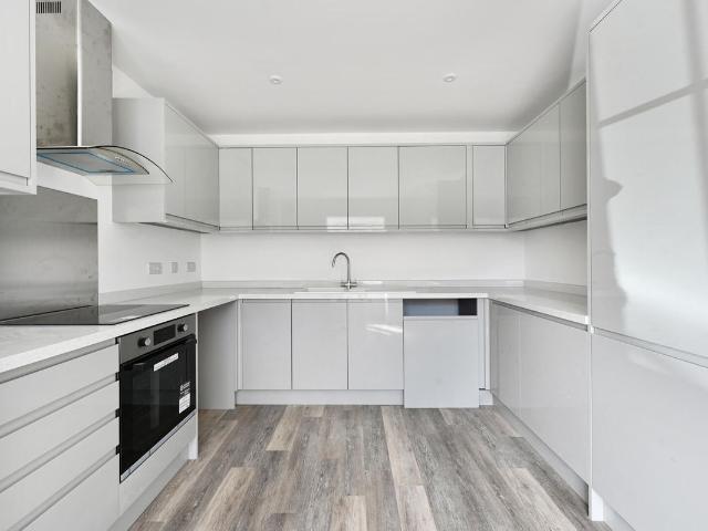 6 Rother Cottages, New Romney TN28, 3 bed end terrace house to rent, £1,600 pcm | PrimeLocation