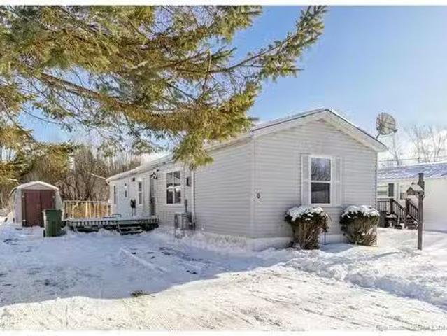 6 Roy St, Lincoln, NB, E3B 6S6 house for sale Listing ID NB.