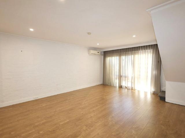 6 St Leonards Road, Ascot Vale VIC 3032