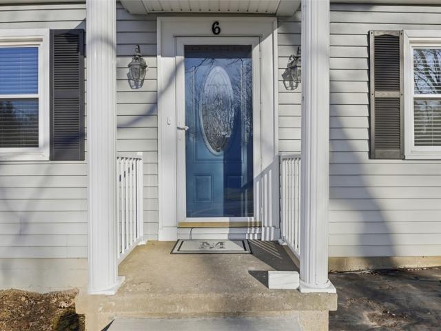 6 suffolk dr
