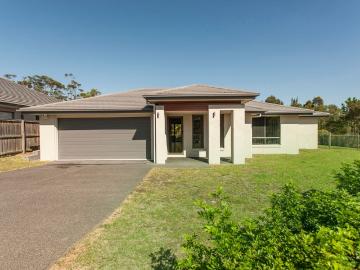 6 Sunningdale Circuit, MEDOWIE NSW 2318