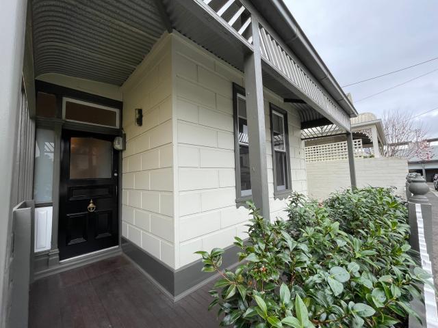 6 Sutton Grove Richmond, VIC 3121