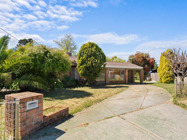 6 Sycamore Close Rockingham, WA 6168