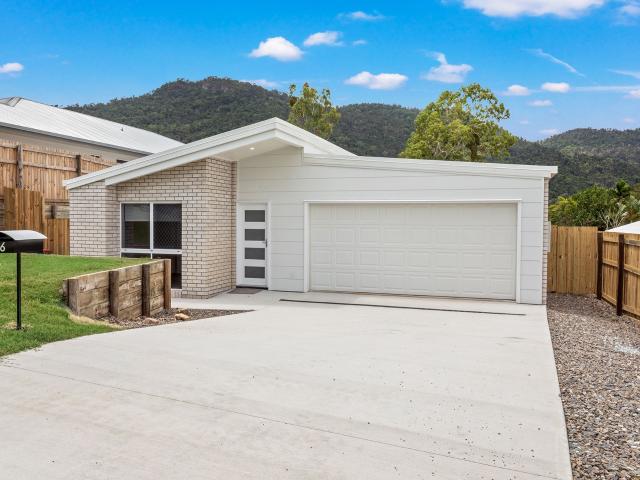 6 Sailfish Court Cannonvale, QLD 4802