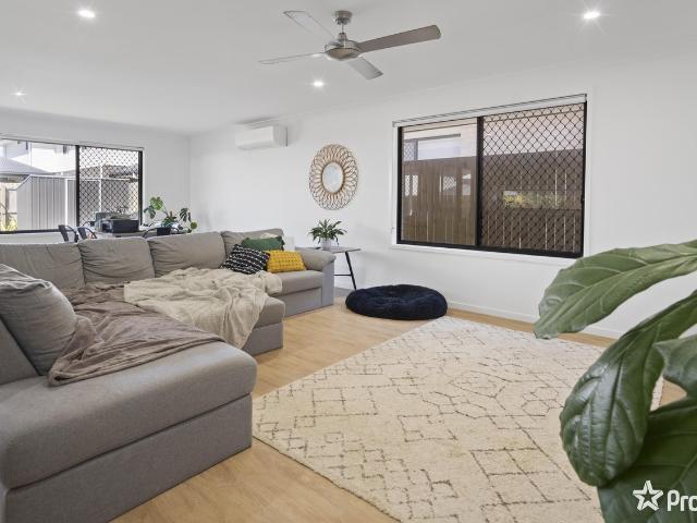 6 Saxby StreetSouth Maclean QLD 4280, Australia