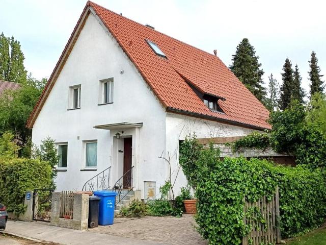 6 Schlafzimmer Haus München Deutschland LS104229194