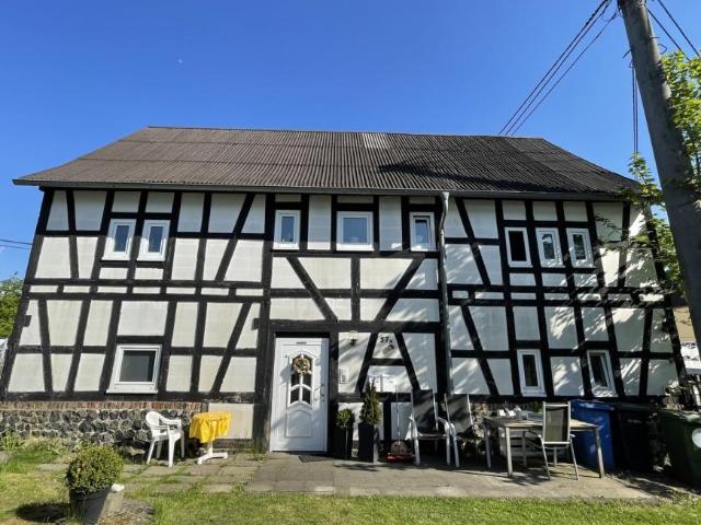 6 Schlafzimmer Haus Asbach Deutschland 101225473