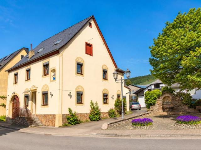 6 Schlafzimmer Haus Kröv Deutschland 103586601