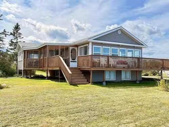 6 Seashell Lane, Caribou River, NS, B0K 1H0 house for sale.