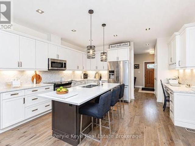 6 Serenity Place Crescent, Huntsville Chaffey, ON, P1H 0C4 house for sale | Listing ID X13472 | Royal LePage