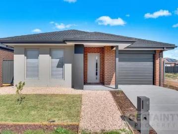 Melton South, Victoria - Equipped kitchen