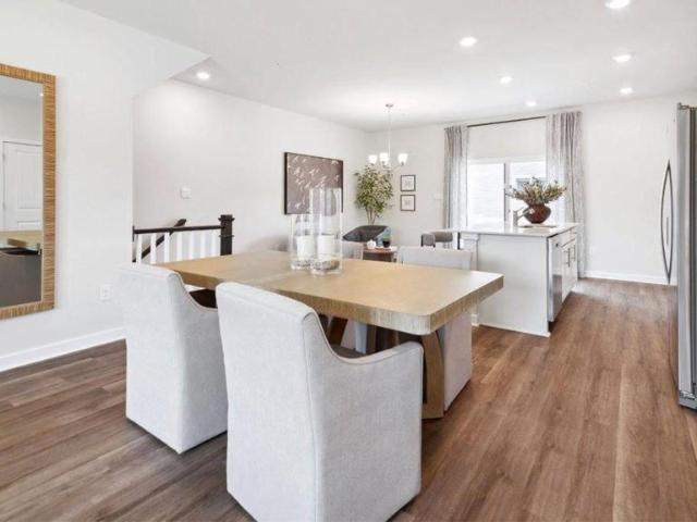 6 Spencer Way