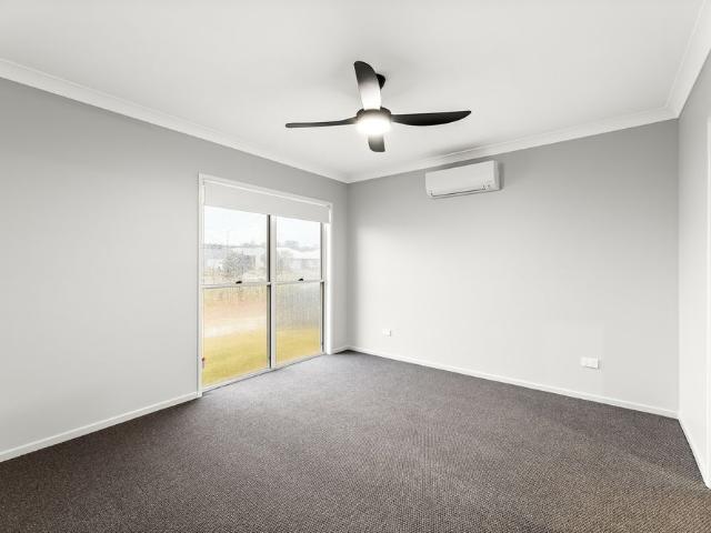 6 Turton Circuit, Highfields