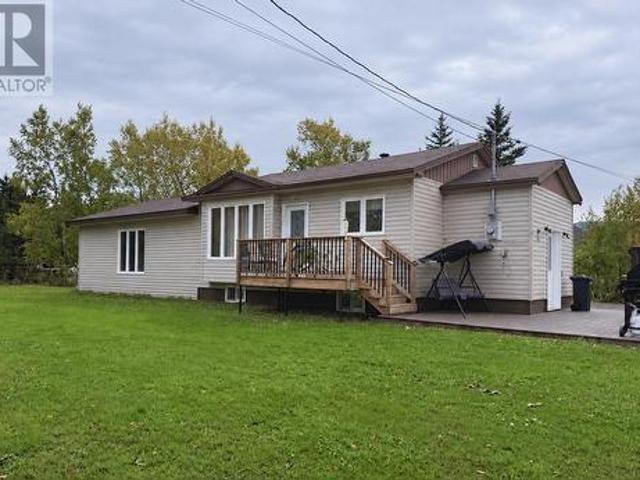 6 Third Avenue, Pasadena, NL, A0L 1K0 house for sale | Listing ID 1304 | Royal LePage