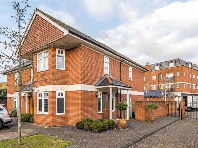 6 Trinder Mews, London, TW11 8HY, United Kingdom | 2 bed house for rent #140655410 | Rentberry