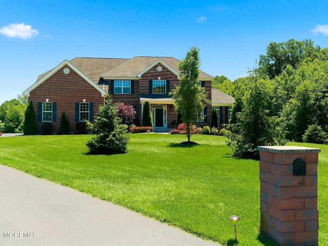 6 Valley Court