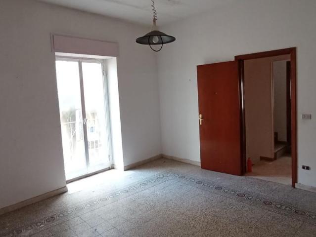 6 vani 120mq