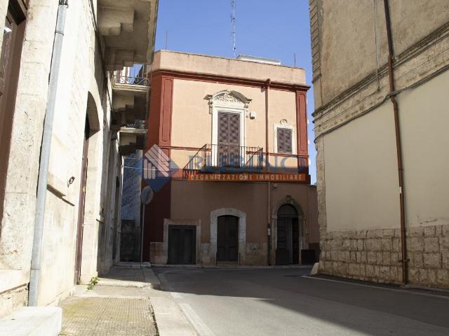 6 vani 200mq
