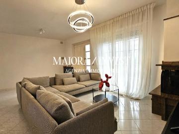6 vani 295mq