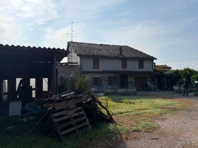 Via Olinto Cigarini 6 vani 320mq