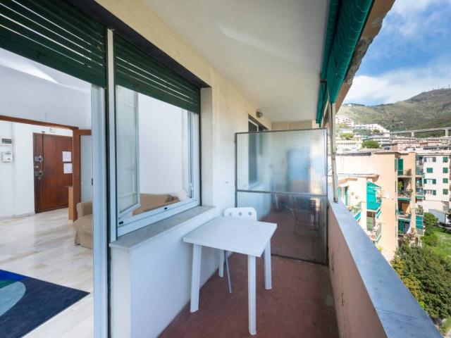 6 vani ULTIMO PIANO con TERRAZZO e POSTO AUTO assegnato