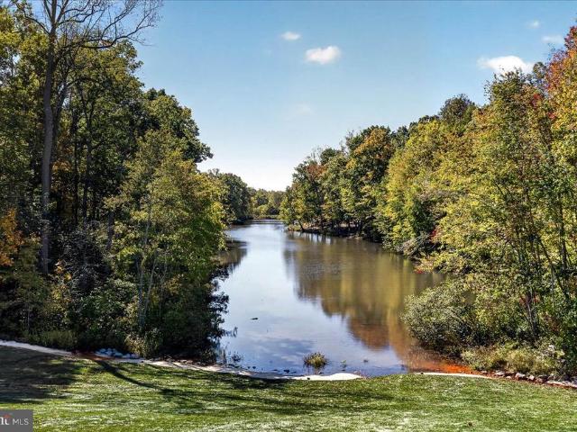 6 W Briar Drive