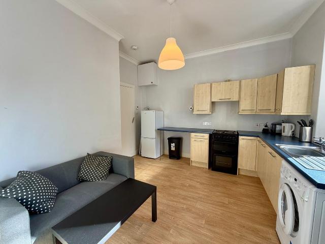 6 Walker Place, Ground Floor Right, Aberdeen AB11, 1 bed flat to rent, £550 pcm | PrimeLocation