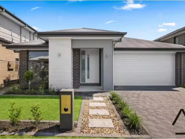 6 Walsh Road, Oran Park House for rent Listed by Ross Di Cand.