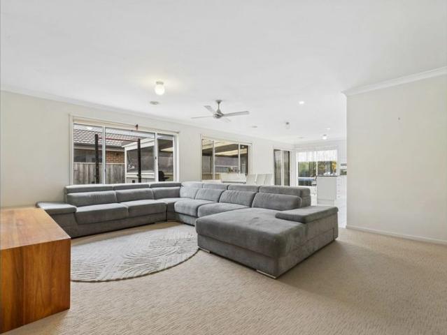 6 WHIPBIRD STREET, SHANNON WATERS ESTATE, BAIRNSDALE