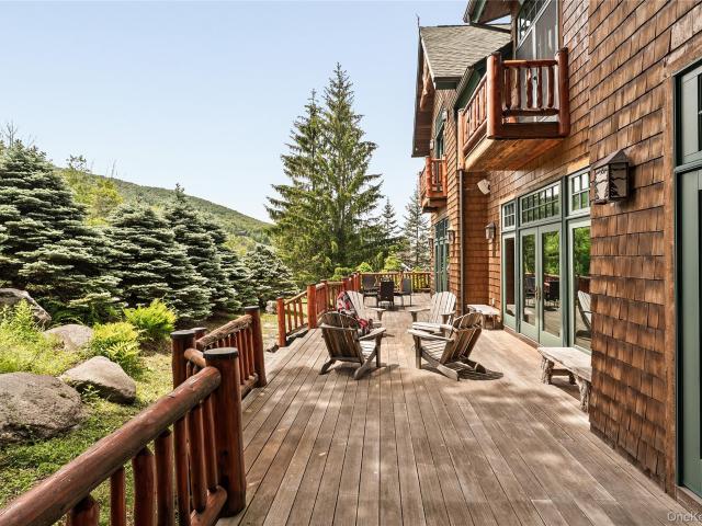 6 White Way