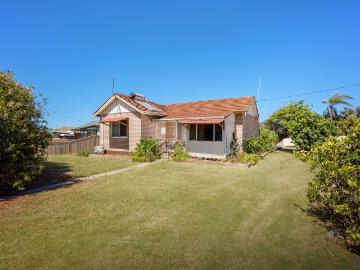 6 Whitfield Street, Beachlands, WA 6530 House for Rent Geraldton | Dongara