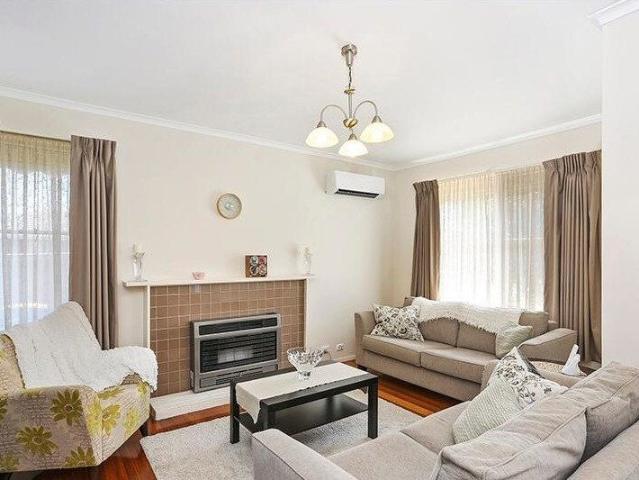 6 Winstanley Rd Thomson